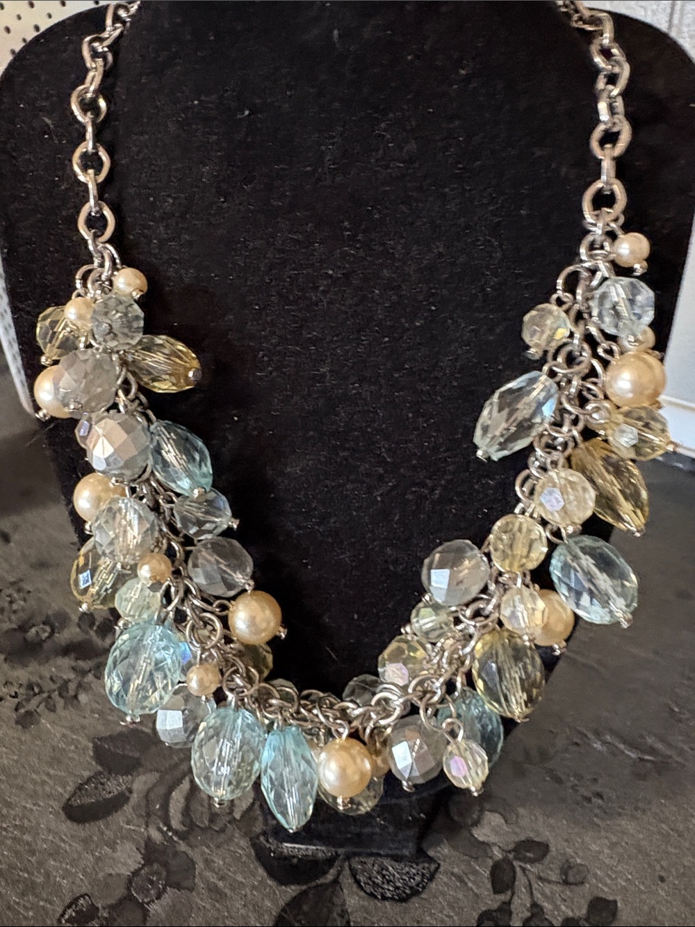 NEW YORK & CO. CLUSTERED PALE BLUE AND CHAMPAGNE GLASS BEADED 20-22" NECKLACE